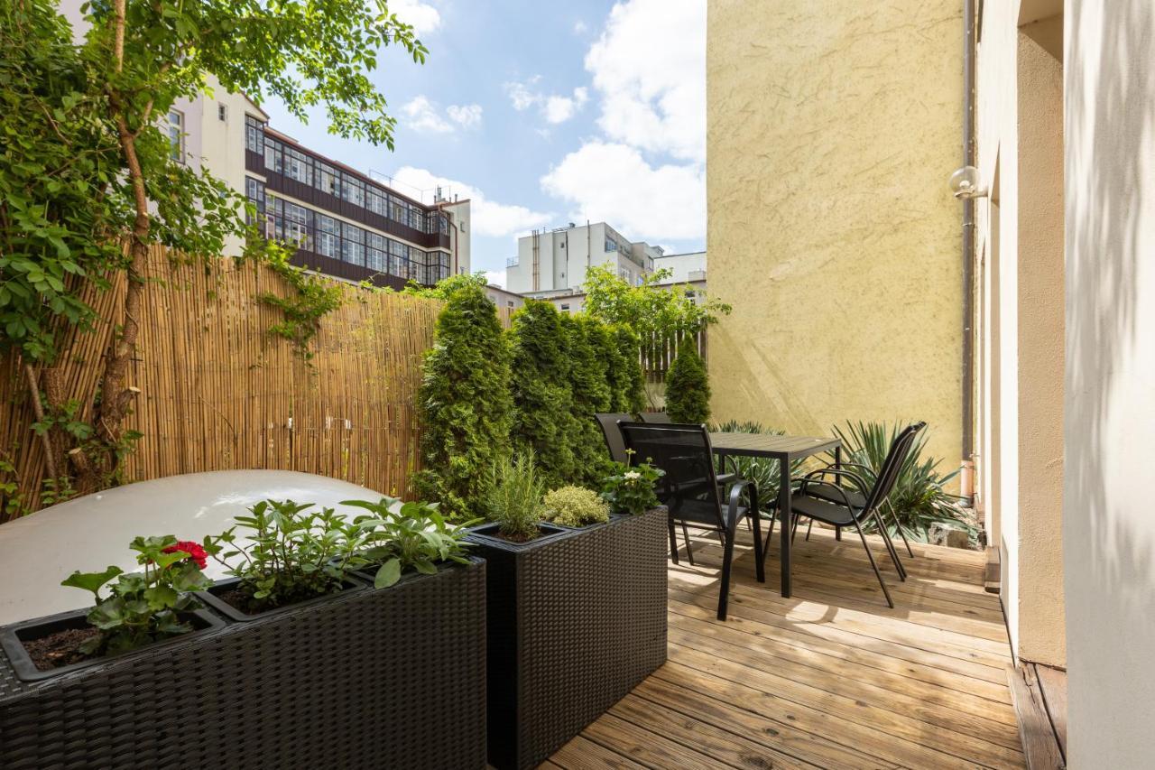 City Centre Garden Apartment With Parking Praha Eksteriør bilde